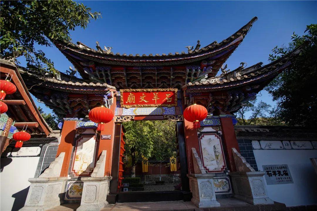 逃出白海豹洞