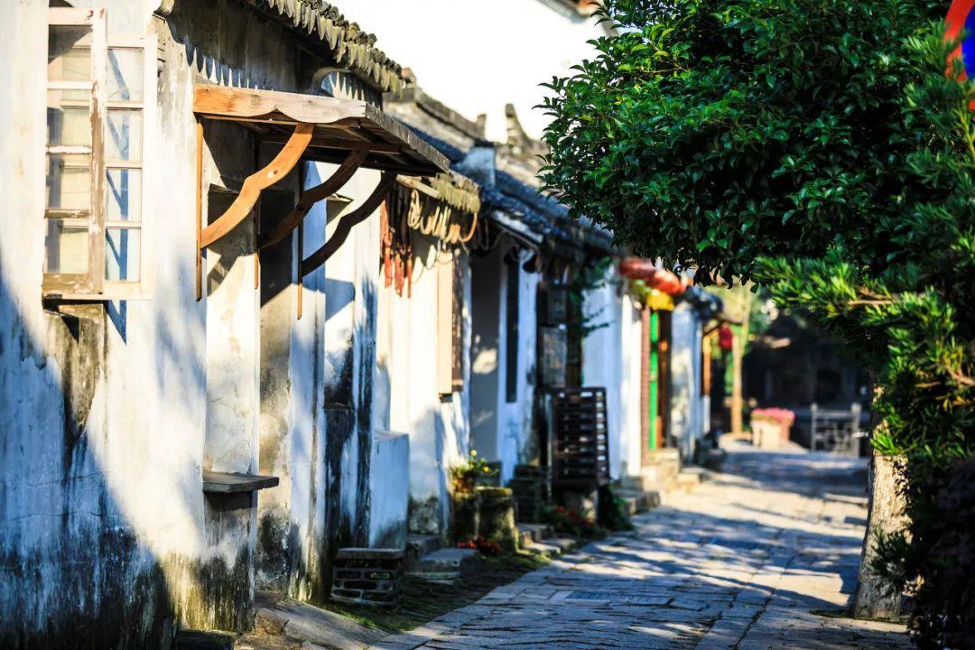 被困的小恶魔